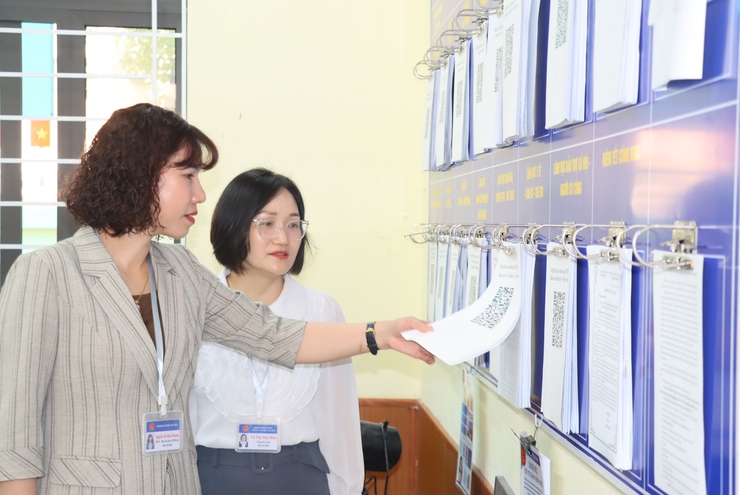 Đoàn công tác của  UBND xã Phú Xuyên  kiểm tra công vụ đột xuất tại các cơ quan, đơn vị trên địa bàn.- Ảnh 10.