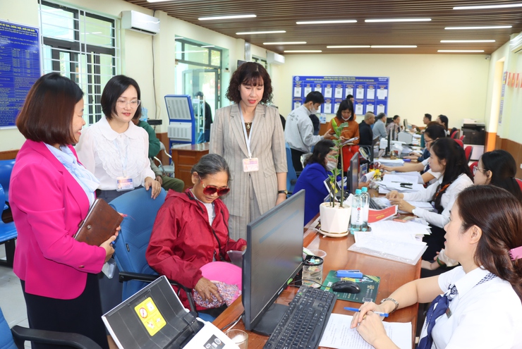 Đoàn công tác của  UBND xã Phú Xuyên  kiểm tra công vụ đột xuất tại các cơ quan, đơn vị trên địa bàn.- Ảnh 11.