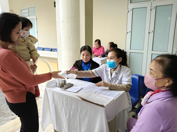 PHƯỜNG ĐÔNG NGẠC HOÀN THÀNH TỐT CHIẾN DỊCH BỔ SUNG VITAMIN A ĐỢT 2 NĂM 2025- Ảnh 4.