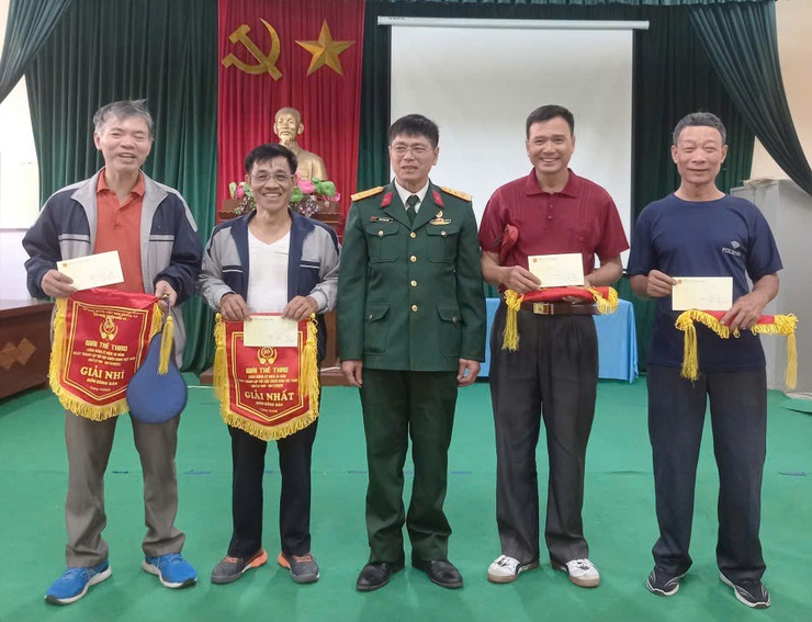 Hội Cựu chiến binh xã Hòa Xá tổ chức nhiều hoạt động kỷ niệm 36 năm Ngày truyền thống Hội Cựu chiến binh Việt Nam (06/12/1989 – 06/12/2025)- Ảnh 5.