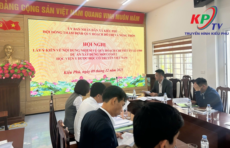 UBND xã Kiều Phú tổ chức hội nghị lấy ý kiến đóng góp của các thành viên Hội đồng đối với nội dung Nhiệm vụ Quy hoạch chi tiết tỷ lệ 1/500 dự án xây mới cơ sở hai Học viện Y – Dược học cổ truyền Việt Nam.- Ảnh 1.