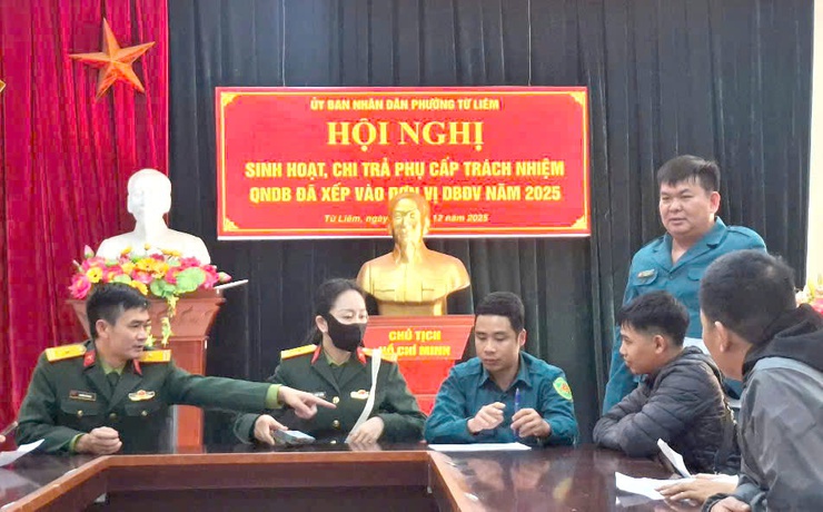 Ban chỉ huy quân sự Phường Từ Liêm tổ chức sinh hoạt đối với quân nhân dự bị đã xếp vào đơn vị dự bị động viên năm 2025- Ảnh 1.