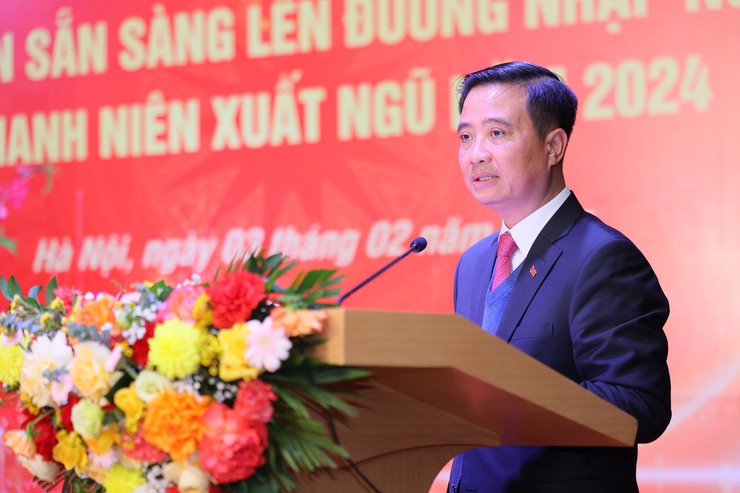 200 thanh niên sẵn sàng lên đường nhập ngũ năm 2025 và quân nhân xuất ngũ 2024- Ảnh 3. 200 thanh niên sẵn sàng lên đường nhập ngũ năm 2025 và quân nhân xuất ngũ 2024- Ảnh 3.