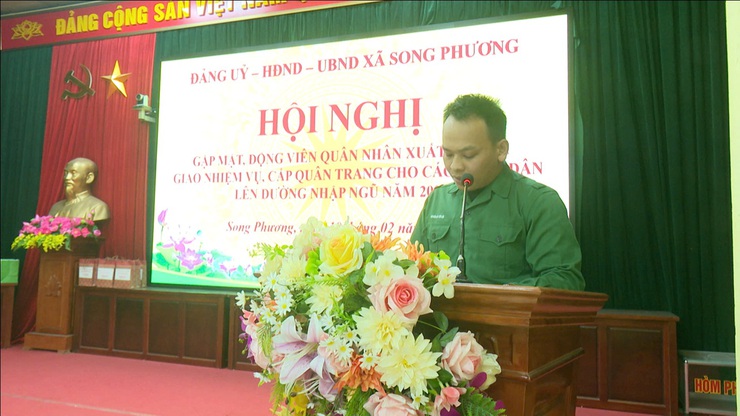 ĐẢNG UỶ-HĐND-UBND-UB MTTQ XÃ SONG PHƯƠNG GẶP MẶT ĐỘNG VIÊN CÁC QUÂN NHÂN XUẤT NGŨ VÀ GIAO NHIỆM VỤ CHO CÁC QUÂN NHÂN NHẬP NGŨ NĂM 2025.- Ảnh 5.