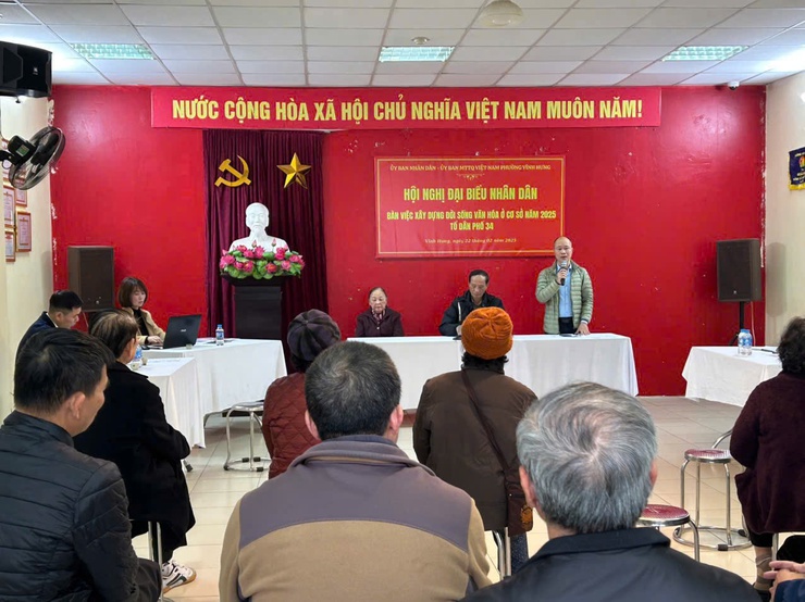 34 tổ dân phố phường Vĩnh Hưng  tổ chức hội nghị 
đại biểu nhân dân bàn việc xây dựng đời sống văn hóa  năm 2025
- Ảnh 5.
