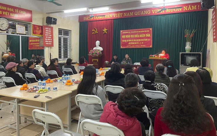 34 tổ dân phố phường Vĩnh Hưng  tổ chức hội nghị 
đại biểu nhân dân bàn việc xây dựng đời sống văn hóa  năm 2025
- Ảnh 2.