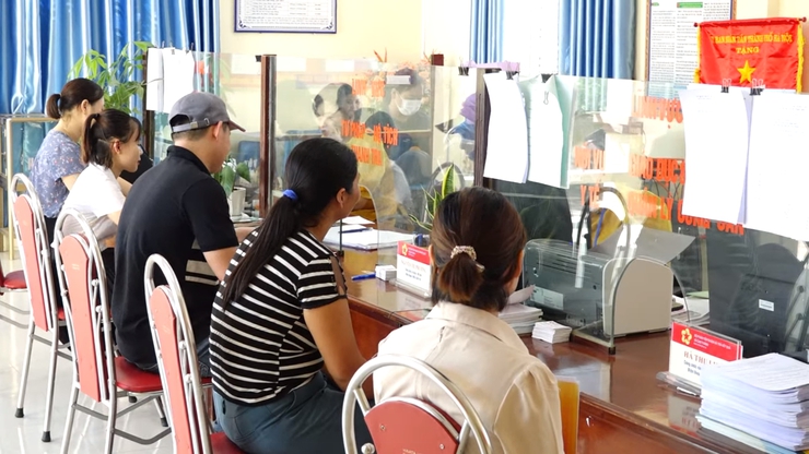 NĂM 2024 CHỈ SỐ CẢI CÁCH HÀNH CHÍNH HUYỆN ỨNG HÒA TĂNG 02 BẬC SO VỚI NĂM 2023- Ảnh 6.