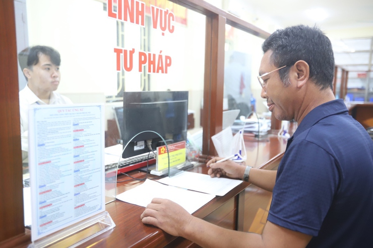NĂM 2024 CHỈ SỐ CẢI CÁCH HÀNH CHÍNH HUYỆN ỨNG HÒA TĂNG 02 BẬC SO VỚI NĂM 2023- Ảnh 4.
