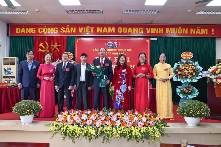 cấp ủy 23 chi bộ thuộc Đảng bộ phường Tương Mai nhiệm kỳ 2025 - 2027- Ảnh 7.