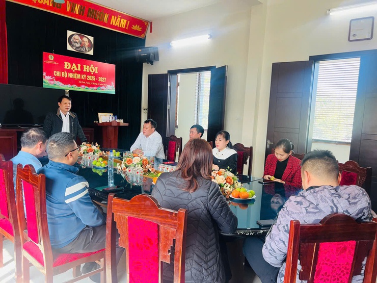 ĐOÀN LÃNH ĐẠO ĐU - HĐND - UBND - UB MTTQ XÃ ĐI THĂM VÀ CHÚC TẾT CÁC CHI BỘ TRÊN ĐỊA BÀN XÃ- Ảnh 1.