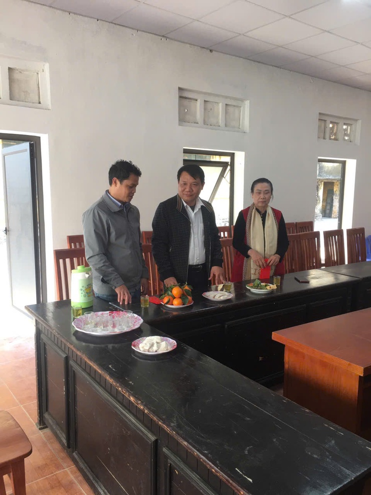 ĐOÀN LÃNH ĐẠO ĐU - HĐND - UBND - UB MTTQ XÃ ĐI THĂM VÀ CHÚC TẾT CÁC CHI BỘ TRÊN ĐỊA BÀN XÃ- Ảnh 7.