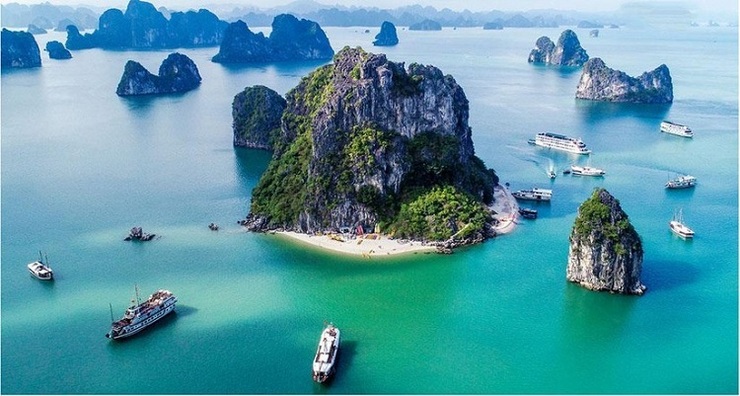 Những danh lam thắng cảnh 'động lòng người' của Việt Nam- Ảnh 1.