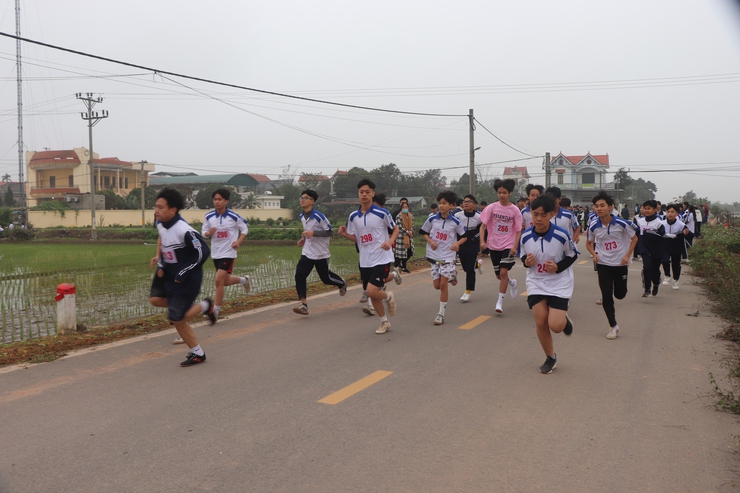  Ngày chạy Olympic "Vì sức khỏe toàn dân" và giải kiểm tra chạy phổ thông năm 2025- Ảnh 5.