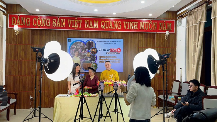 Phú Xuyên tổ chức Bán hàng online thúc đẩy kinh tế số- Ảnh 1.