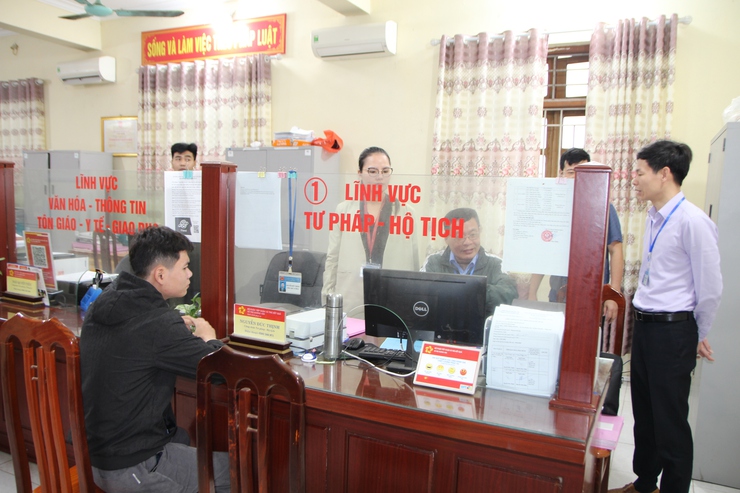 Kiểm tra công vụ tại xã Thái Hoà, Tảo Dương Văn, Trầm Lộng.- Ảnh 1.