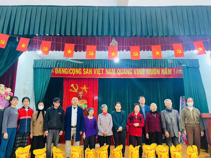"Người tốt, việc thiện _ Chung tay xây dựng cộng đồng nhân ái" trên địa bàn xã Cao Sơn Tiến- Ảnh 3.