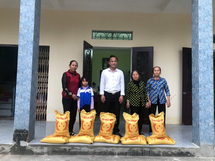 "Người tốt, việc thiện _ Chung tay xây dựng cộng đồng nhân ái" trên địa bàn xã Cao Sơn Tiến- Ảnh 4.