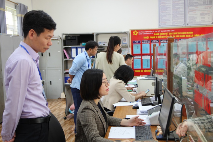 Kiểm tra công vụ tại xã Thái Hoà, Tảo Dương Văn, Trầm Lộng.- Ảnh 7.