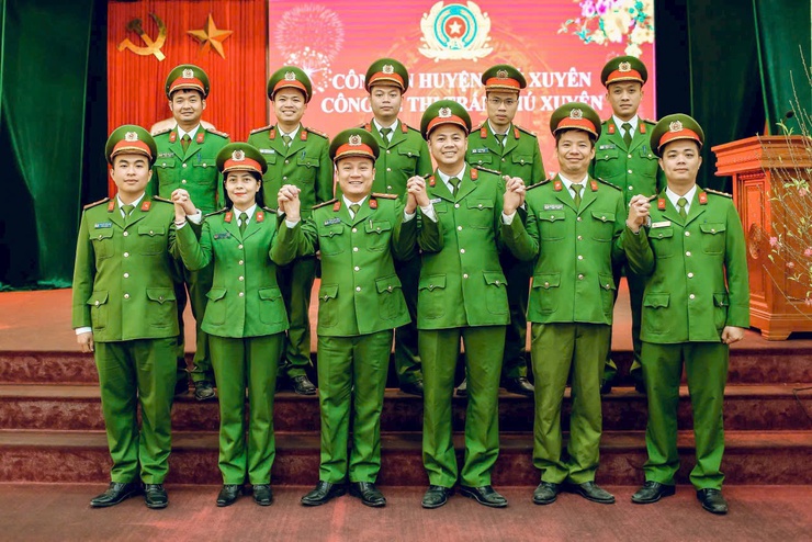Thiếu tá Trịnh Minh Tùng: Gương mặt thanh niên Công an Thủ đô xuất sắc, tiêu biểu năm 2024- Ảnh 2.