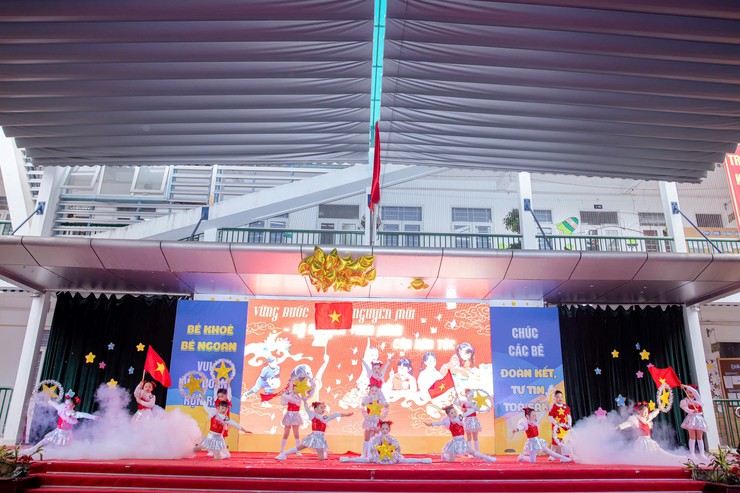 Trách nhiệm và hành động của chi bộ MN Tương Mai bảo vệ nền tảng, tư tưởng của Đảng- Ảnh 1.