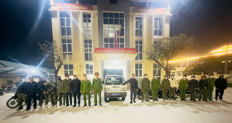        Công an cấp xã, thị trấn thực hiện các nhiệm vụ mới 
                           khi không còn công an cấp huyện   
                                                - Ảnh 5.