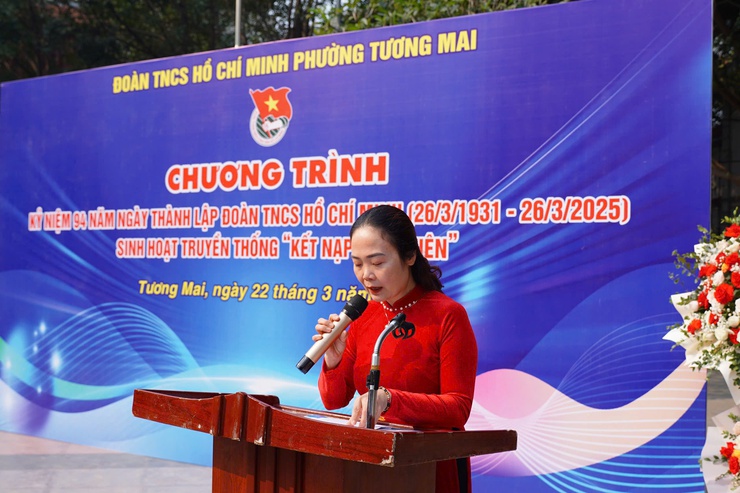 Ban chấp hành đoàn phường Tương Mai tổ chức Lễ kỷ niệm 94 năm Ngày thành lập Đoàn thanh niên Cộng sản Hồ Chí Minh (26/3/1931-26/3/2025); kết nạp đoàn viên và giáo dục truyền thống- Ảnh 2.