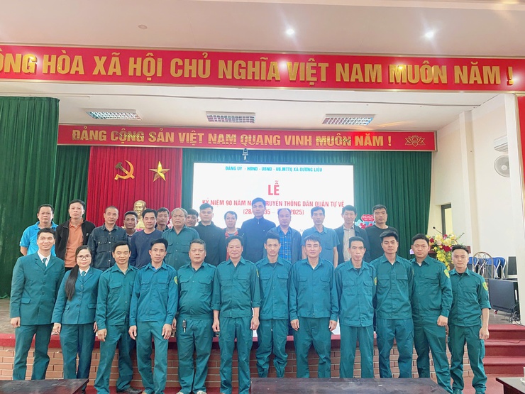 DÂN QUÂN TỰ VỆ VIỆT NAM - 90 NĂM XÂY DỰNG, CHIẾN ĐẤU VÀ TRƯỞNG THÀNH- Ảnh 24.