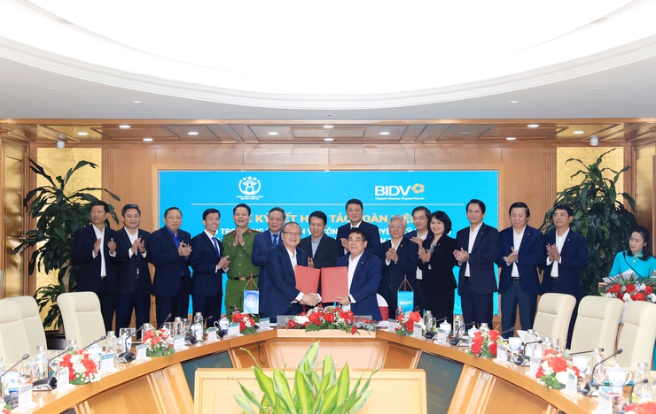 206 điểm giao dịch của BIDV trên địa bàn thành phố Hà Nội sẽ trở thành các điểm đại lý dịch vụ công trực tuyến- Ảnh 3.