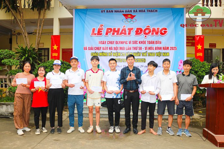 Gần 200 vận động viên xã Hoà Thạch hưởng ứng Ngày chạy Olympic vì sức khỏe toàn dân năm 2025- Ảnh 8.