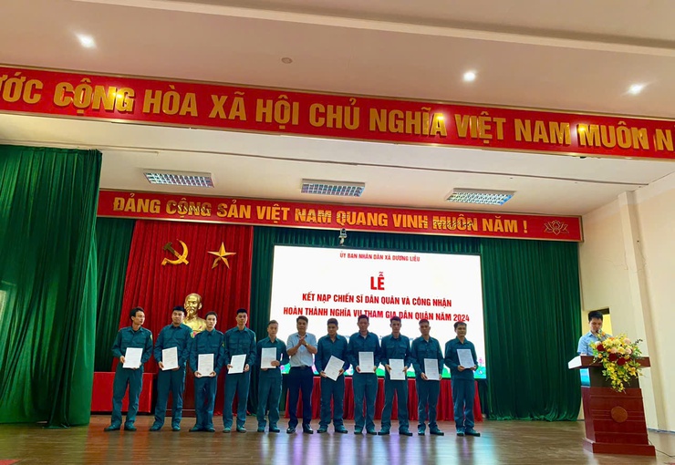 DÂN QUÂN TỰ VỆ VIỆT NAM - 90 NĂM XÂY DỰNG, CHIẾN ĐẤU VÀ TRƯỞNG THÀNH- Ảnh 15.