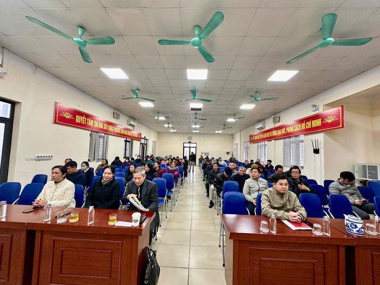 Hội nghị tuyên truyền phổ biến giáo dục pháp luật
và tư vấn về Luật Thủ đô.- Ảnh 2.