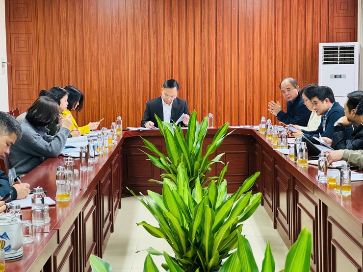 Tổ công tác số 07 của Quận ủy Hoàng Mai kiểm tra công tác chuẩn bị Đại hội Đảng bộ phường Lĩnh Nam lần thứ XXVI, nhiệm kỳ 2025-2030- Ảnh 2.