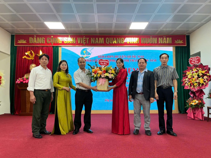 Hội LHPN Thị trấn Quốc Oai tổ chức lễ kỷ niệm 115 năm Ngày Quốc tế Phụ nữ (8/3/1910-8/3/2025) và 185 năm cuộc khởi nghĩa Hai Bà Trưng- Ảnh 3.