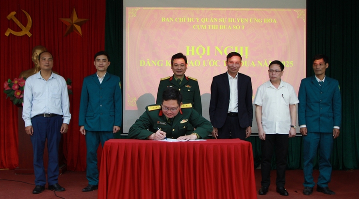 Cụm thi đua số 3 Ban chỉ huy quân sự huyện tổ chức hội nghị đăng kí thi đua năm 2025- Ảnh 5.