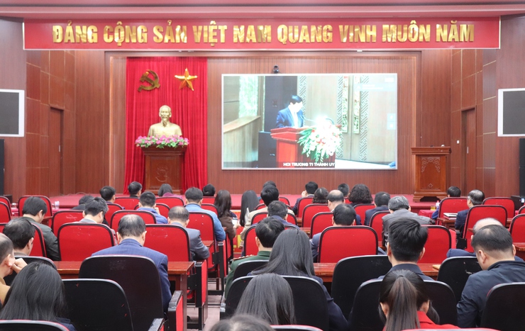     Thành uỷ Hà Nội: Phát động Cuộc thi chính luận về bảo vệ nền tảng tư tưởng của Đảng  lần thứ V năm 2025- Ảnh 3.