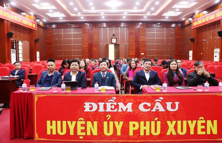    Thành uỷ Hà Nội: Phát động Cuộc thi chính luận về bảo vệ nền tảng tư tưởng của Đảng  lần thứ V năm 2025- Ảnh 2.