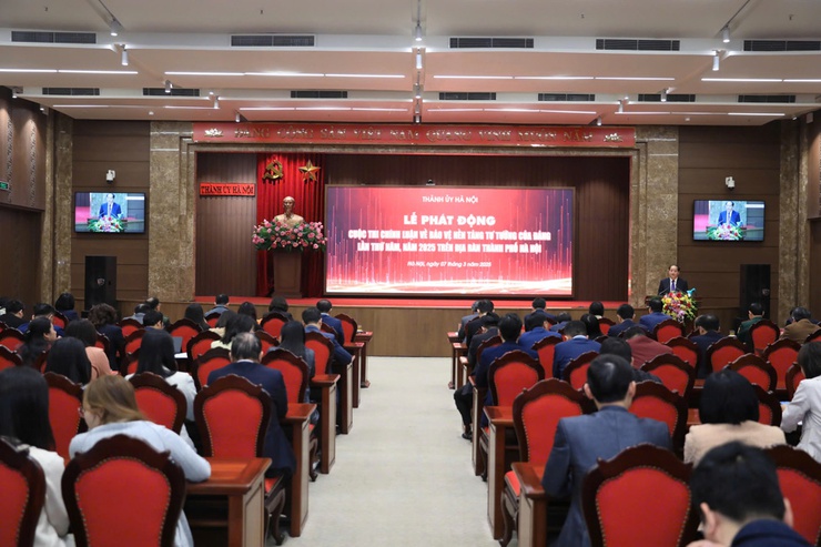     Thành uỷ Hà Nội: Phát động Cuộc thi chính luận về bảo vệ nền tảng tư tưởng của Đảng  lần thứ V năm 2025- Ảnh 1.