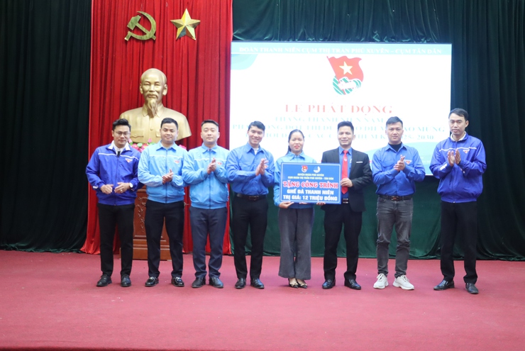 Cụm đoàn TTPX - Tân Dân ra quân Tháng Thanh niên năm 2025, phát động đợt thi đua cao điểm chào mừng Đại hội Đảng các cấp nhiệm kỳ 2025-2030- Ảnh 3.