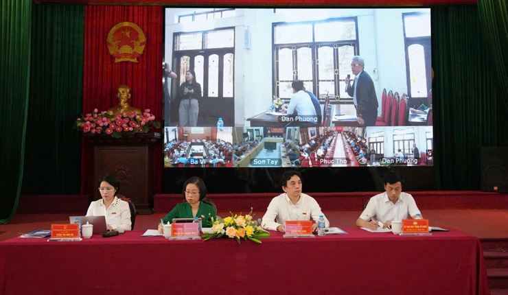 Tổ đại biểu Quốc hội thành phố Hà Nội tiếp xúc cử tri trước Kỳ họp thứ 9, Quốc hội khóa XV- Ảnh 1.