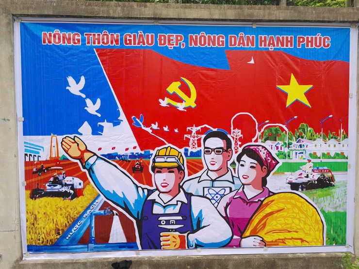 Xã Hòa Phú đạt chuẩn nông thôn mới kiểm mẫu - Ảnh 3.