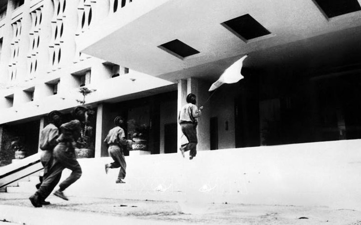 Kỷ niệm 50 năm Giải phóng miền Nam, thống nhất đất nước (30/4/1975 - 30/4/2025)- Ảnh 8.