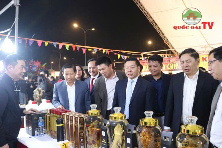 LỄ KHAI HỘI - LỄ HỘI TRUYỀN THỐNG CHÙA THẦY VÀ TUẦN LỄ VĂN HÓA DU LỊCH, XÚC TIẾN THƯƠNG MẠI HUYỆN QUỐC OAI NĂM 2025- Ảnh 6.
