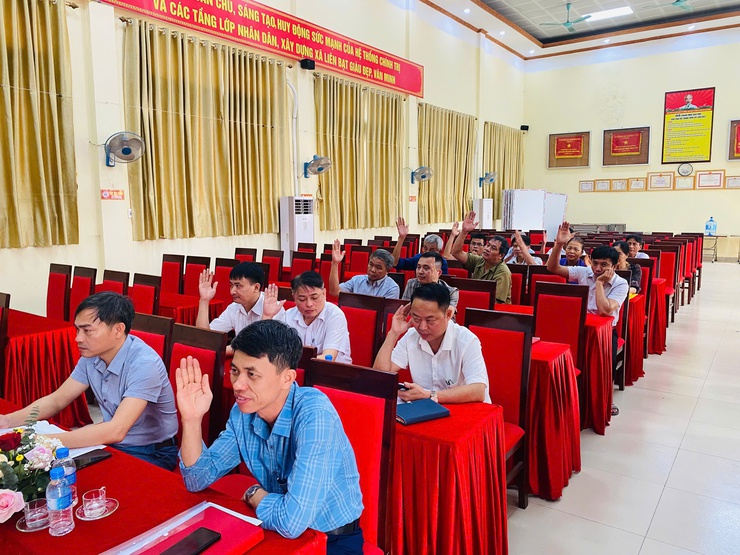 HĐND XÃ LIÊN BẠT TỔ CHỨC KỲ HỌP THỨ 12 (Kỳ họp chuyên đề)- Ảnh 4.