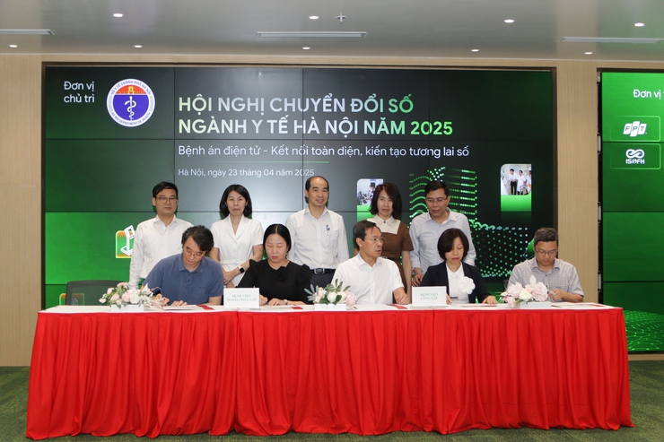 Ngành Y tế Thủ đô cam kết triển khai bệnh án điện tử trước 30/9/2025- Ảnh 4.