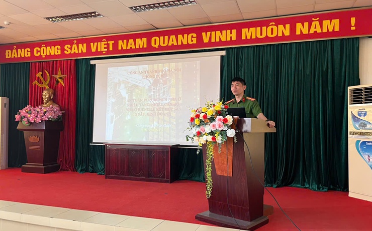 Phường Tương Mai tổ chức thực hiện cao điểm tuyên truyền, hướng dẫn an toàn phòng cháy chữa cháy và cứu nạn cứu hộ đối với cơ sở nhà ở nhiều tầng, nhiều căn hộ, nhà cho thuê trọ.- Ảnh 2.