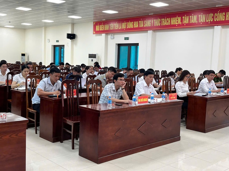 HĐND thị trấn Quốc Oai tổ chức kỳ họp thứ mười sáu thông qua phương án sắp xếp đơn vị hành chính cấp xã- Ảnh 2.