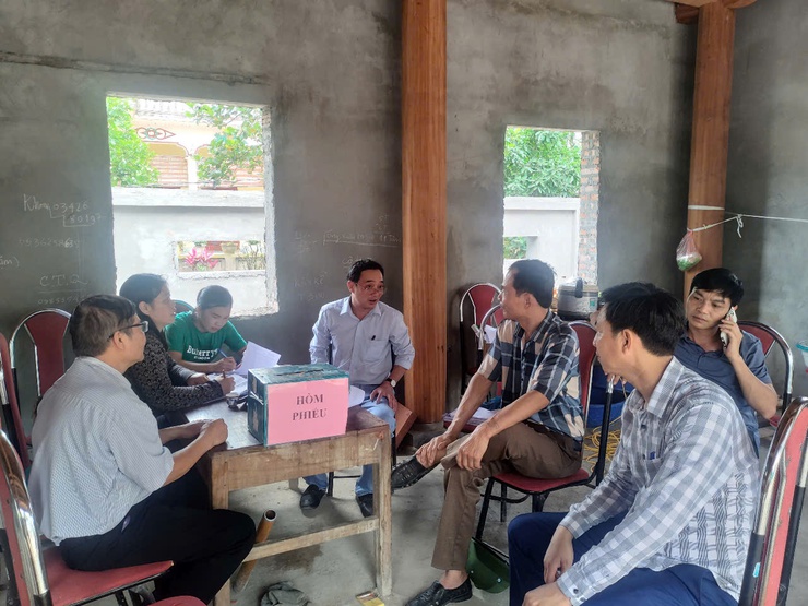 XÃ PHƯỢNG DỰC TUYÊN TRUYỀN VỆ VIỆC TỔ CHỨC LẤY Ý KIẾN NHÂN DÂN VỀ ĐỀ ÁN SẮP XẾP ĐƠN VỊ HÀNH CHÍNH CẤP XÃ- Ảnh 4.