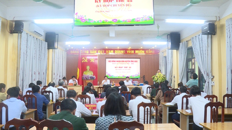 100% đại biểu HĐND huyện biểu quyết thông qua Nghị quyết việc tán thành chủ trương sắp xếp đơn vị hành chính cấp xã trên địa bàn huyện Ứng Hòa- Ảnh 2.