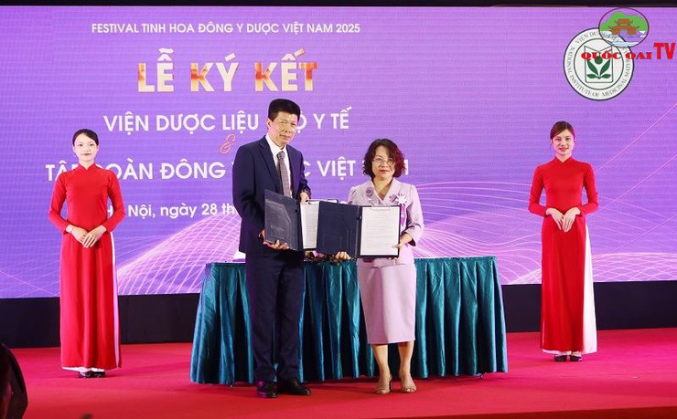 Khai mạc Festival Tinh hoa Đông Y Dược Việt Nam 2025: Kết nối văn hóa và sức khỏe trong kỷ nguyên mới- Ảnh 8.