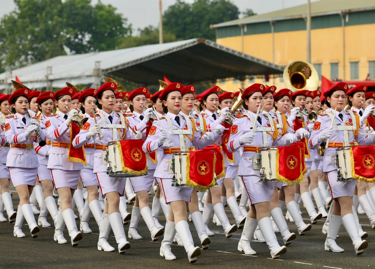 Chào mừng kỷ niệm 50 năm ngày Giải phóng miền Nam thống nhất đất nước (30/4/1975-30/4/2025)
- Ảnh 7.